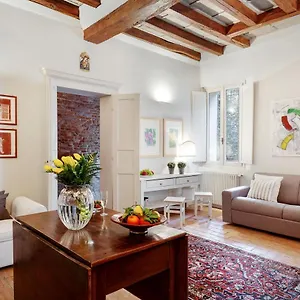 Apartment La Dimora Medievale Del Duca, Ferrara